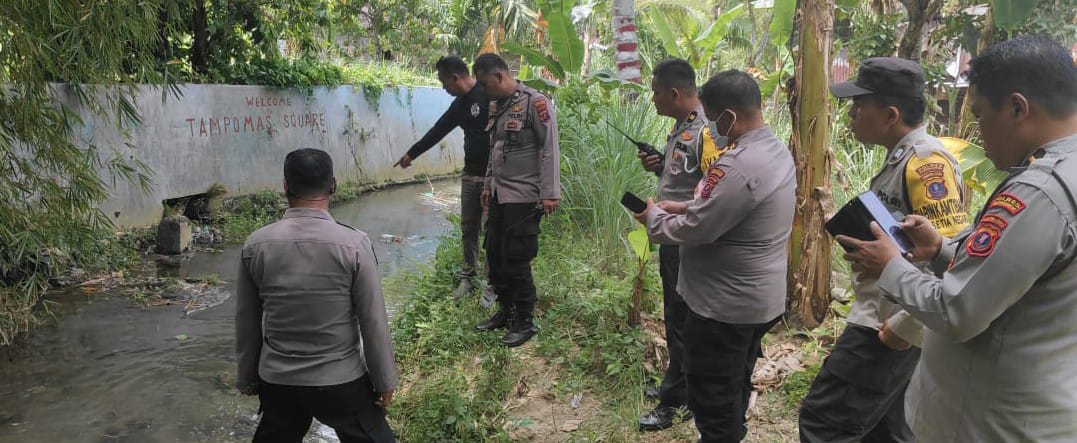 Polres P. Siantar Cek TKP Temuan Mayat Di Sungai