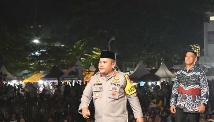 Polres Pakai Jurus Siruatan Amankan Rangkaian Hari Jadi Ke-17 Labusel