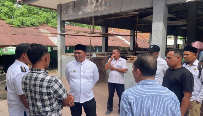 Bupati Aceh Besar Tinjau Pasar Lambaro Angan Dan Bangunan Sekolah Terbengkalai