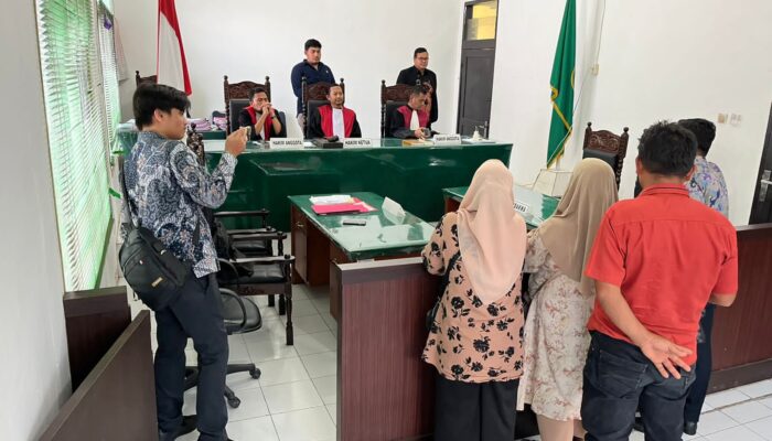 Sidang Perkara Curat Berujung Tewasnya Sekuriti PT STA, Istri Korban Minta Terdakwa Dihukum Berat