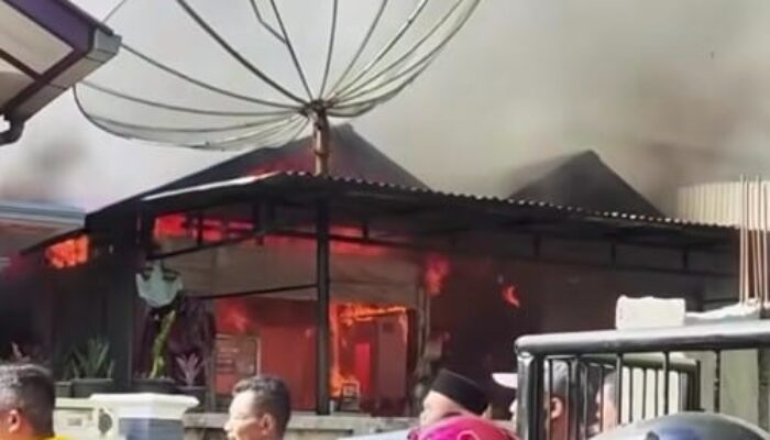Kebakaran Di Sihitang Sidimpuan Hanguskan 3 Rumah