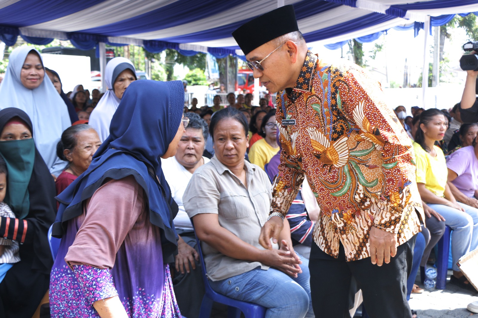 Bupati Simalungun Salurkan Beras Bantuan CPP Kepada Warga