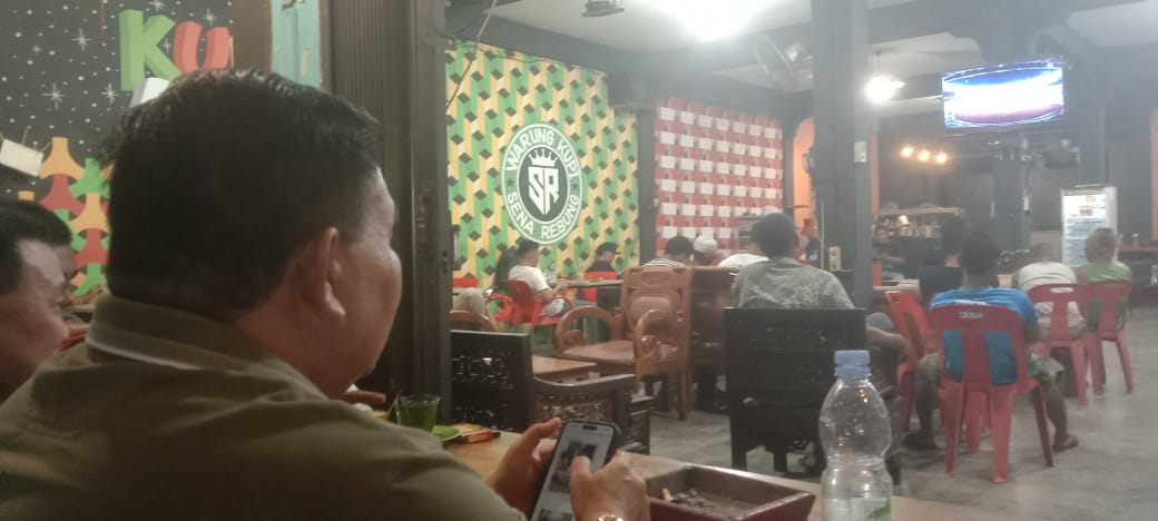 Bupati Salim Fakhry Nobar Indonesia U-23 Lawan Thailand