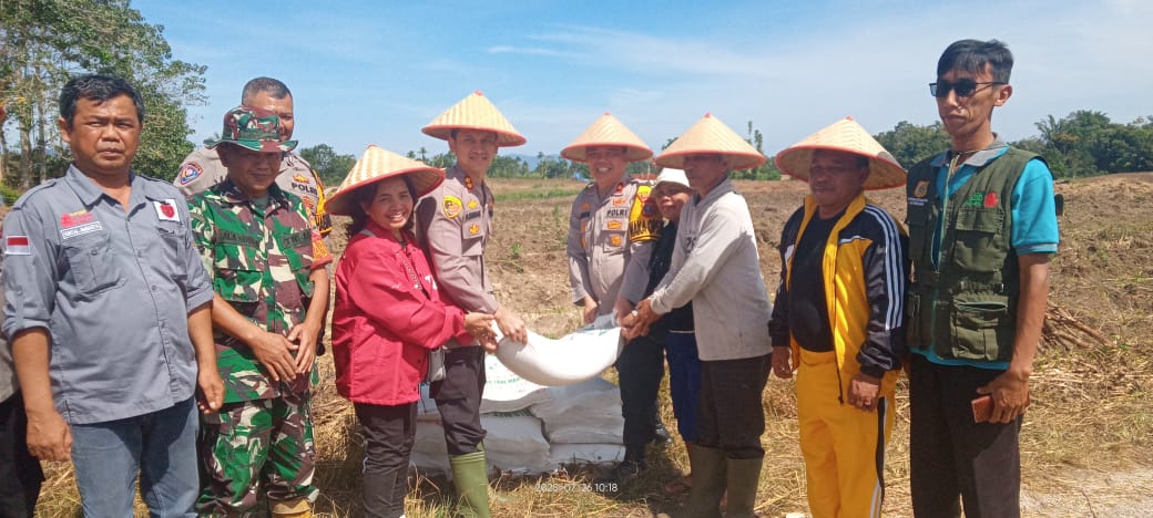 Dukung Ketahanan Pangan Nasional, Polres Dairi Bina BUMDES Simbara Sejahtera