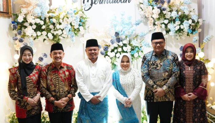 Iman Irdian Saragih Dan Asri Ludin Tambunan Saksi Nikah Putri Mantan Wakil Wali Kota Tebingtinggi