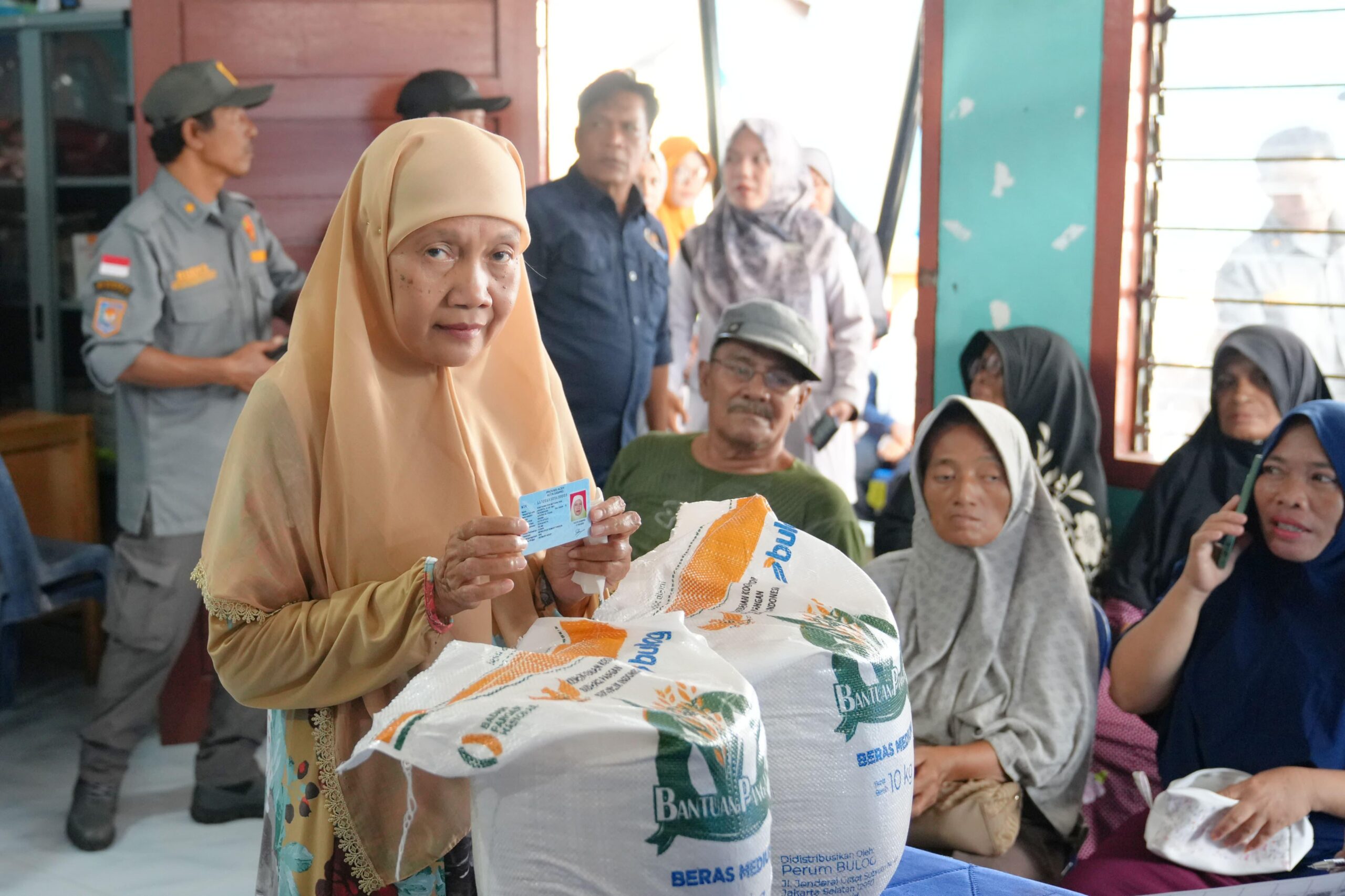 2.848 KK Di Sabang Terima Bantuan Beras CBP