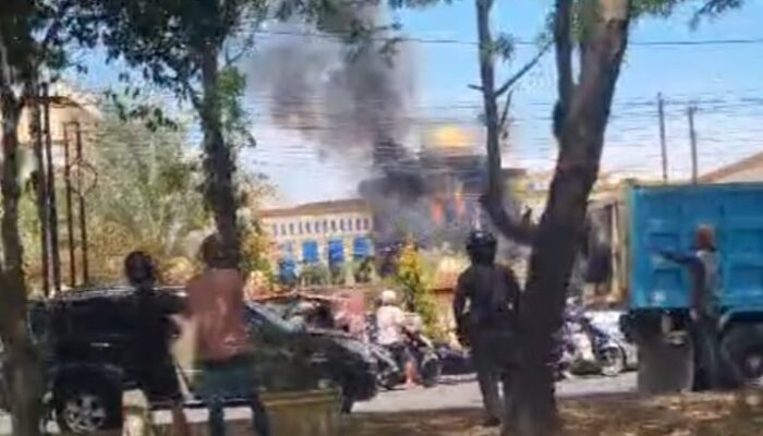 Hotel Madinah Al Munawawaroh Asrama Haji Terbakar