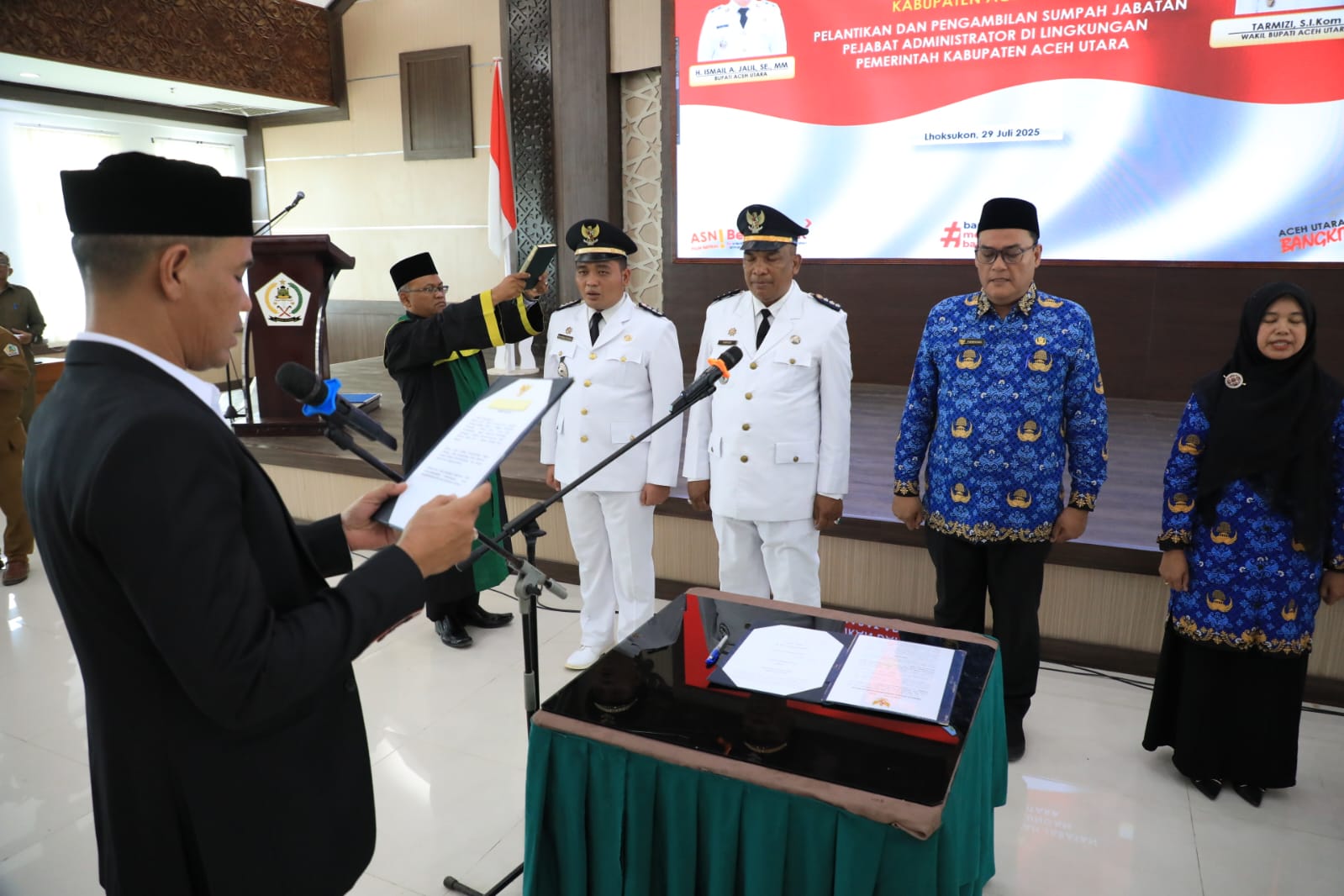 Wakil Bupati Aceh Utara Lantik 5 Pejabat Eselon III