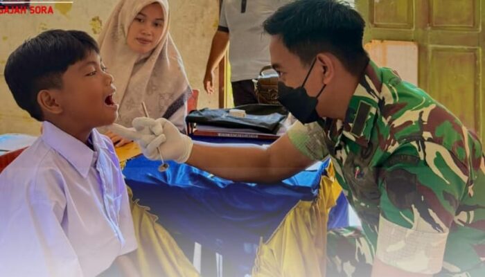 TNI Screening Gigi Pelajar Di Mane