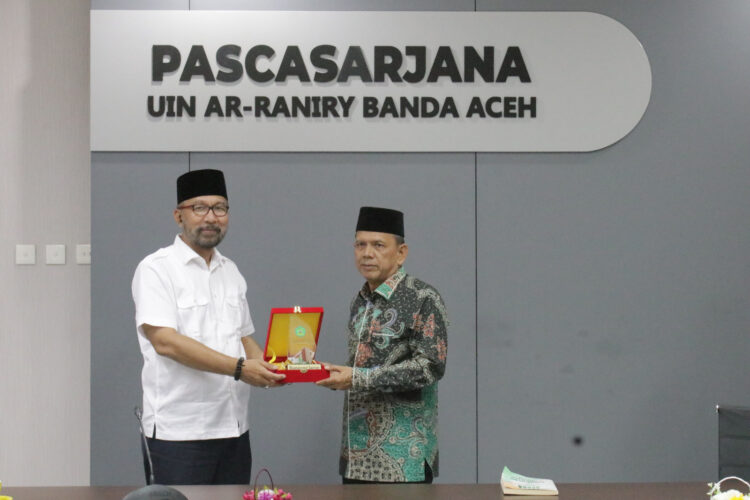 Guru Besar UIN Sumut Kupas Metodologi Studi Islam Kontemporer Di Pascasarjana UIN Ar-Raniry