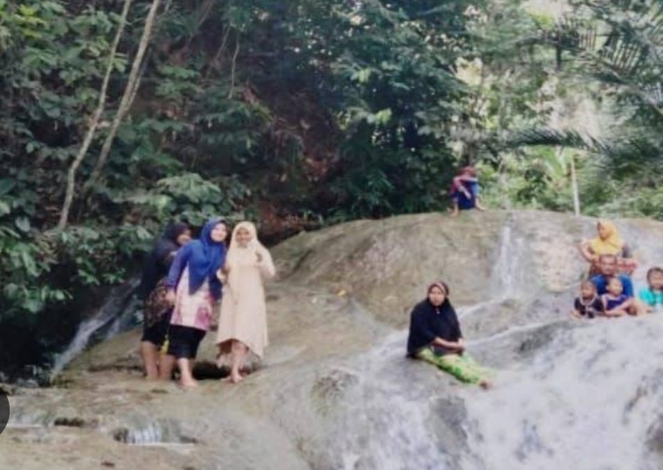 Di Aceh Tamiang Ada Air Terjun Keramat
