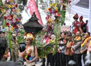 Ribuan Pengunjung Tumpah Saat Pembukaan Festival Bunga & Buah 2025 Di Berastagi