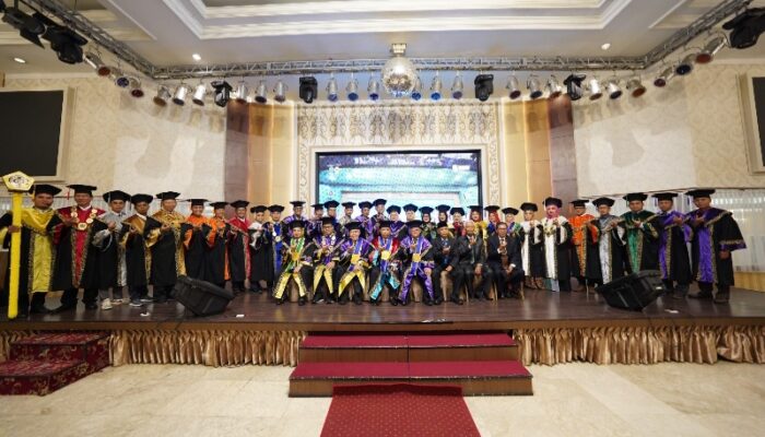Mendikdasmen Hadiri Wisuda 1.940 Lulusan UMSU