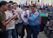 Protes PHK Di Perusahaan Sawit, 4 Warga Nekad Terobos Sidang Paripurna DPRD Sumut