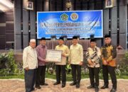 FK KBIHU Sumut Beri Penghargaan Untuk Kakanwil Kemenag Sumut