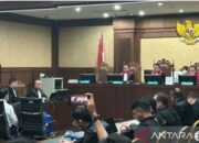 Tom Lembong Divonis 4,5 Tahun Meski Tak Nikmati Hasil Korupsi