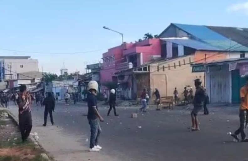 ‘Tradisi’ Tawuran Di Belawan Terus Berlanjut