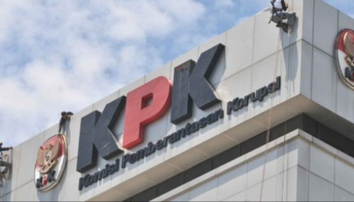 KPK Periksa Effendy Pohan Terkait Kasus Topan Ginting