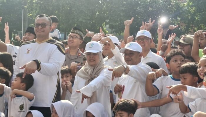 Peringati HAN di Perguruan Ruhama, Mendikdasmen Abdul Mu’ti Ajak Anak Indonesia Tumbuh Ceria