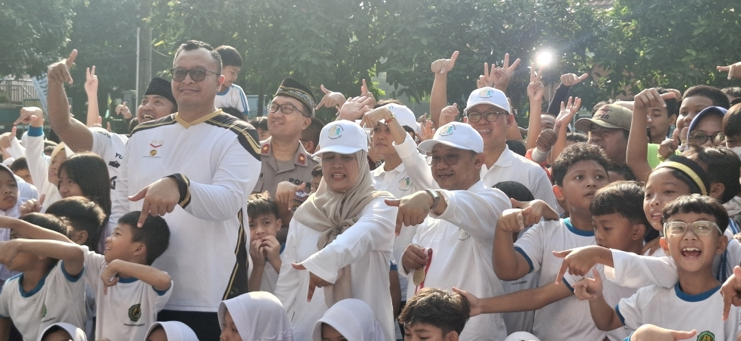 Peringati HAN di Perguruan Ruhama, Mendikdasmen Abdul Mu’ti Ajak Anak Indonesia Tumbuh Ceria