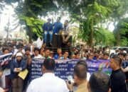 Demo Di DPRD Sumut, Buruh Desak Poldasu Tangkap Pelaku Teror