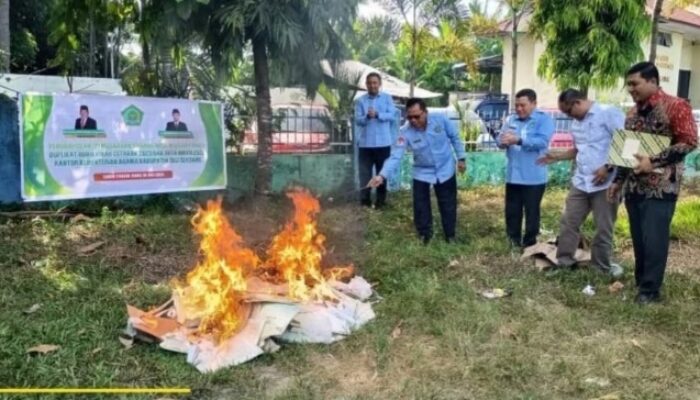 Ribuan Dokumen Nikah Kadaluarsa Dimusnahkan