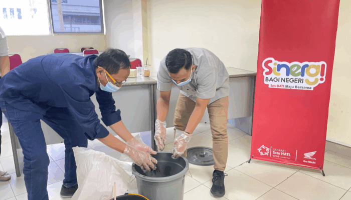AHM Best Student Tantang Siswa Peduli Lingkungan