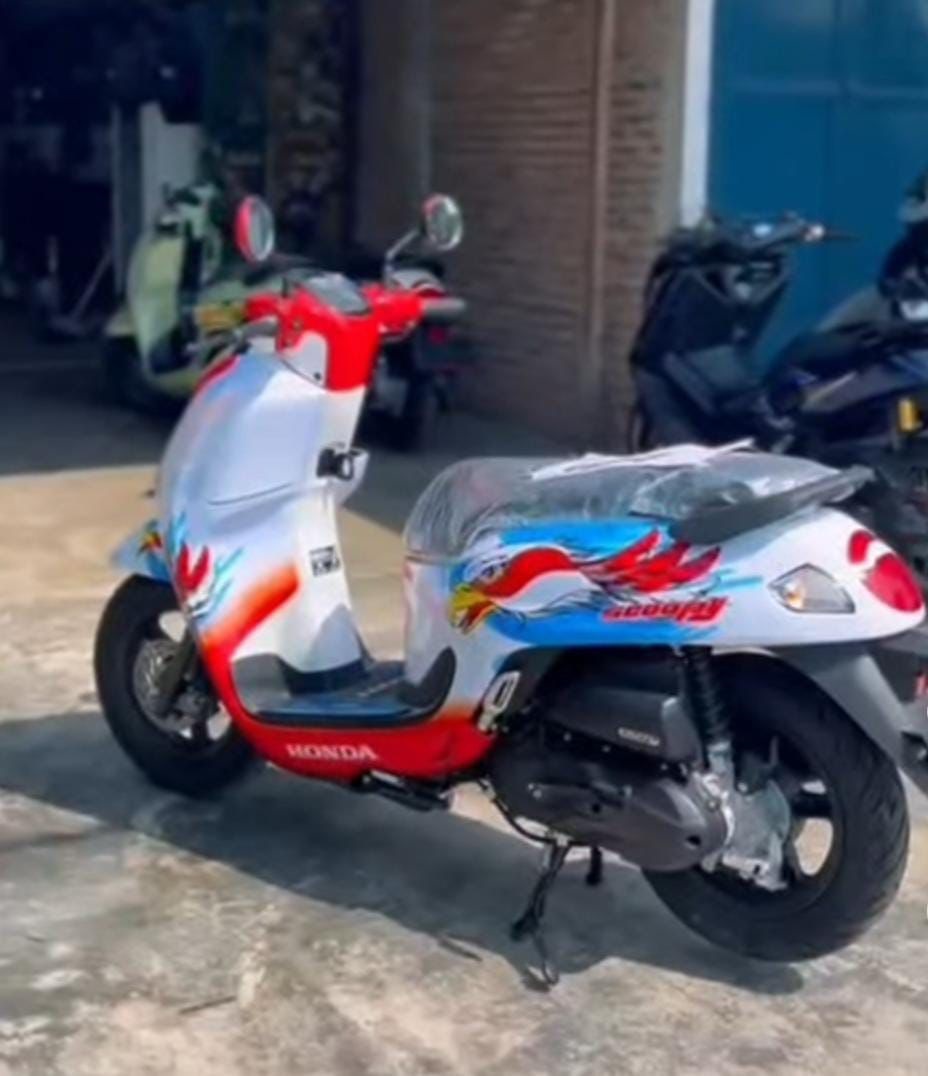 Scoopy 17 Agustusan Meriahkan Honda Modif Contest Seri Medan