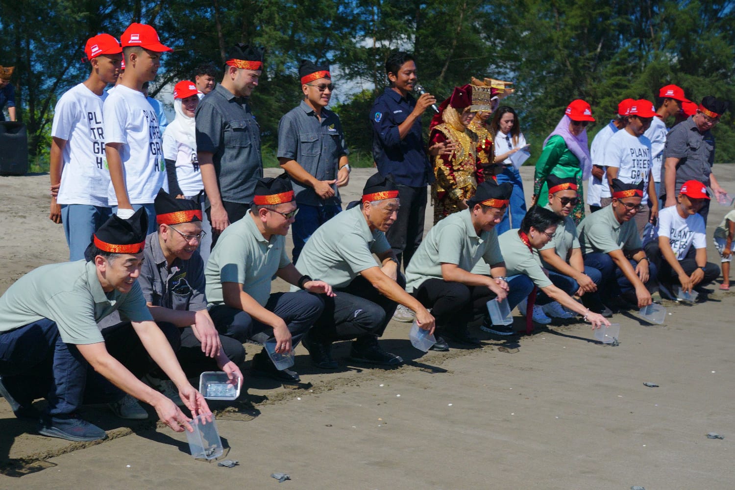 Aksi Kolaborasi Yayasan AHM Lestarikan Flora Dan Fauna Indonesia