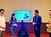 Media Group Interview Wealth Wisdom 2025 di Medan bersama (ki-ka) Glenn Ranti, Division Head - Corporate Communications Permata Bank; Djumariah Tenteram - Consumer Banking Director Permata Bank; Agus Salim - Head Region Permata Bank (Sumatra); Ricky Diego Yap, Division Head, Wealth Management, Consumer Deposit & Cash Management Permata Bank.