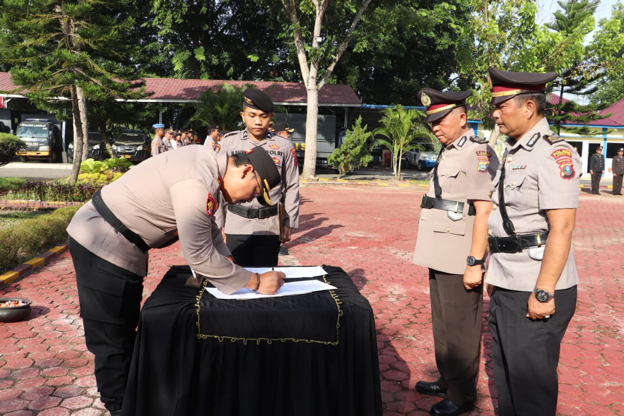 Kapolres Pimpin Sertijab Sejumlah PJU Polres Langkat