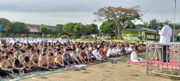 Kemarau Panjang, MTsN 1 Palas Gelar Salat Istisqa Mohon Hujan