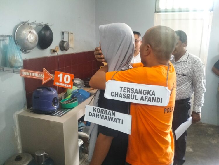 Polres Binjai Rekonstruksi Pembunuh Berdarah Dingin, Ikut Melayat Korban