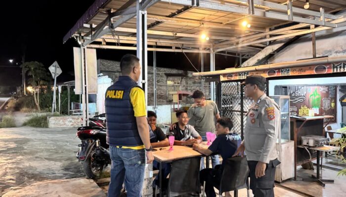 Polsek Bilah Hilir Patroli Blue Light Sitkamtibmas