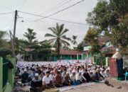 Ribuan Jamaah Sholat Istisqa’ Di Ponpes Al-Hakimiyah Paringgonan