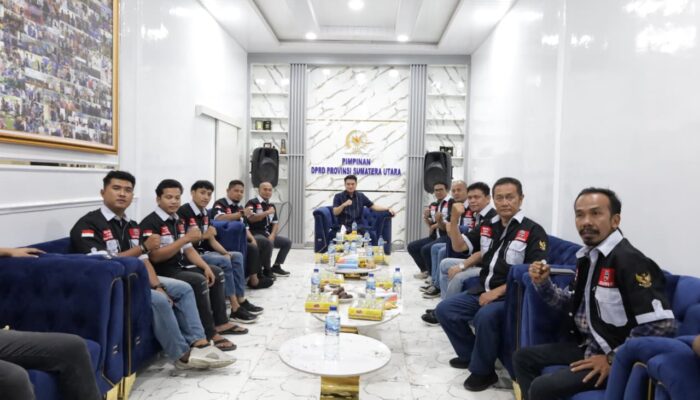  Media Pilar Demokrasi Yang Membangun Interaksi Publik Secara Luas