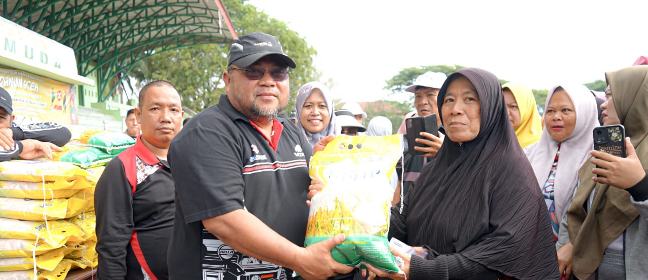 Pemkab Aceh Tenggara Salurkan 2 Ton Beras Murah di Babussalam