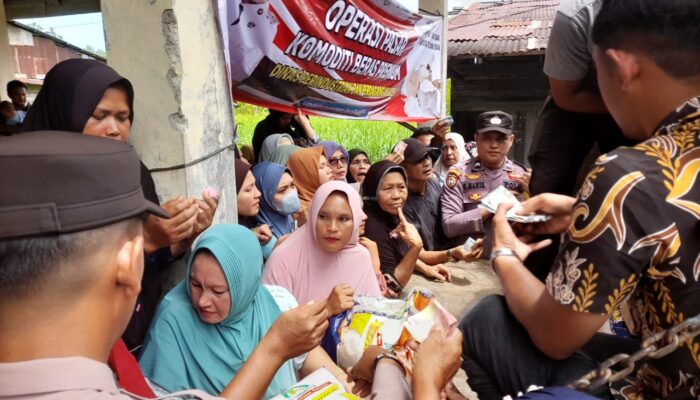 Di Tengah Lonjakan Harga, Pasar Murah Beras Premium Diserbu Warga Aceh Singkil