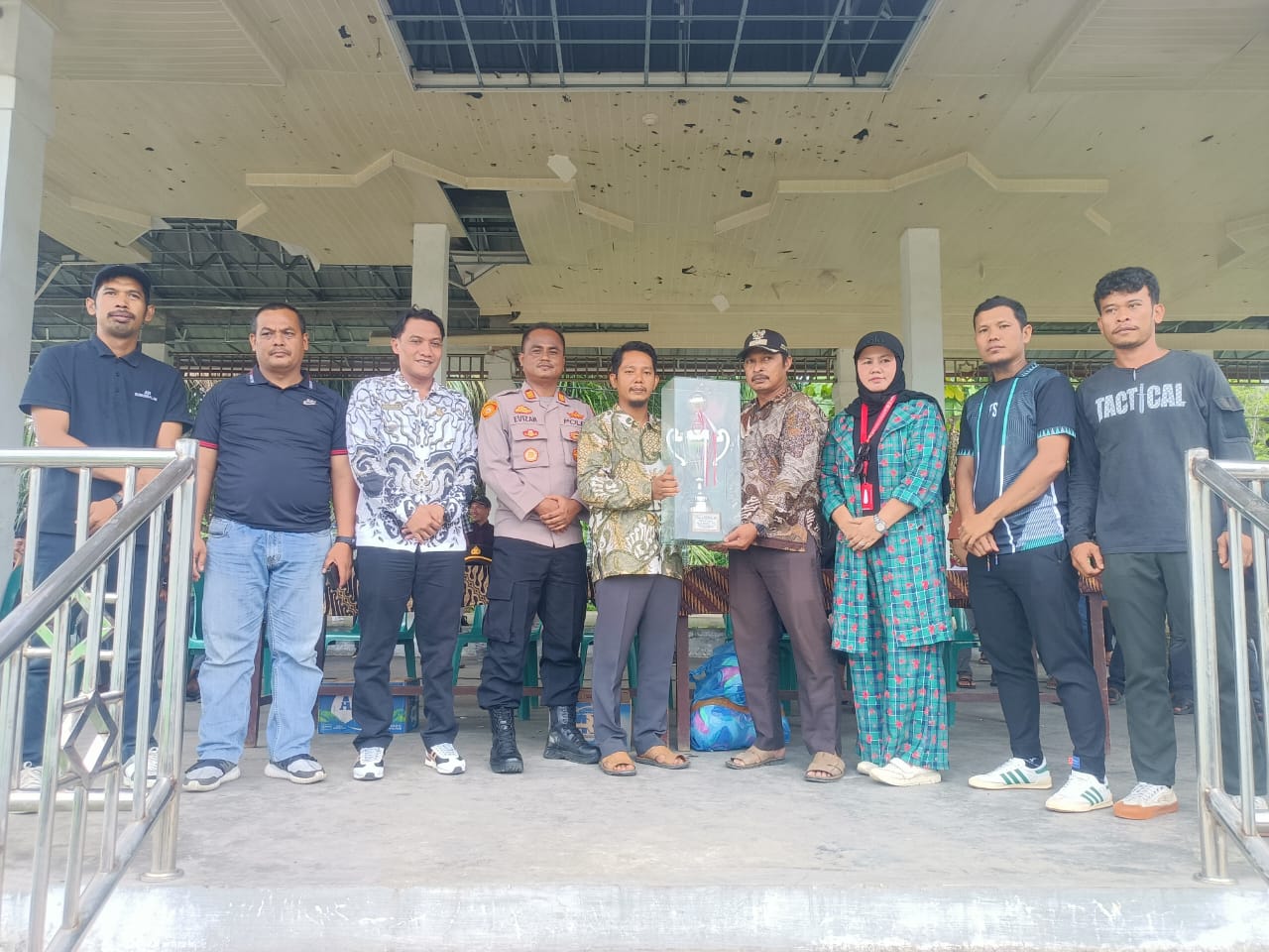 Kapolsek Simpang Kiri Buka Turnamen Sepakbola Muspika Cup