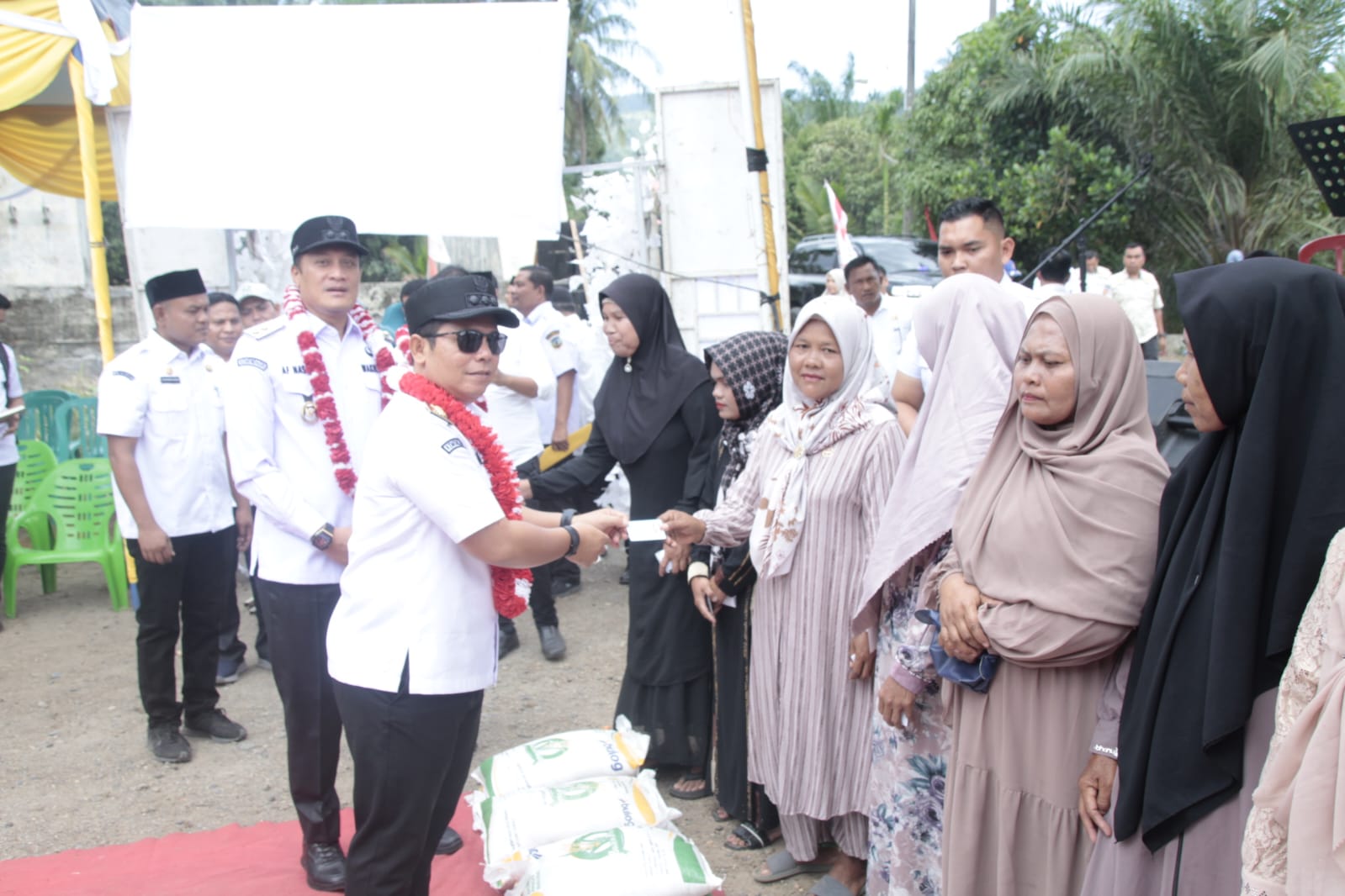 15 Ribu Lebih KPM Di Palas Terima Bantuan Pangan: Program Asta Cita Prabowo Terealisasi