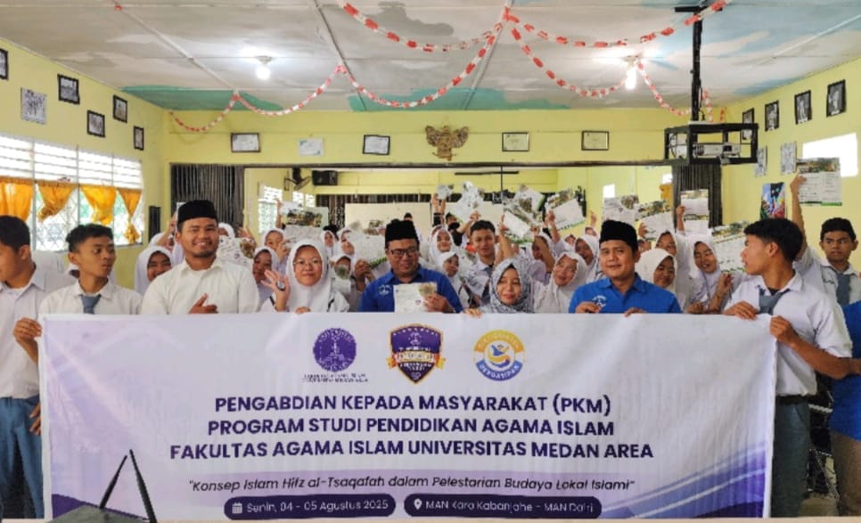 PKM FAI UMA Ke MAN Karo & MAN Dairi:Tingkatkan Pendidikan Islam Berbasis Budaya Lokal