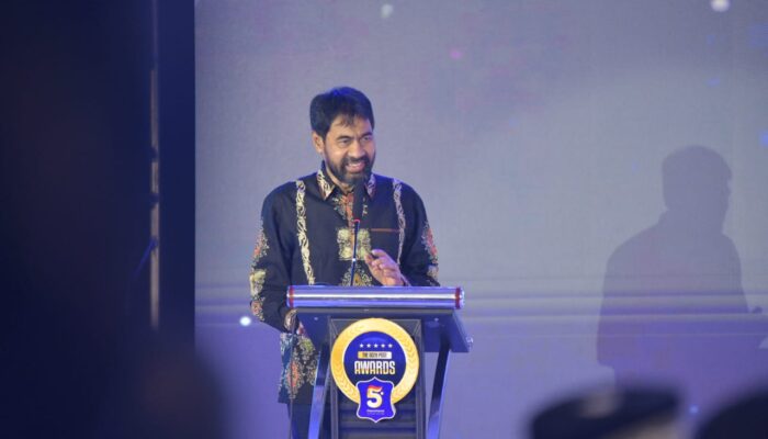 Versi Anak Muda, Mualem Posisi 4 Gubernur Berkinerja Terbaik