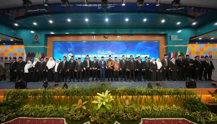 Rektor UMSU Lantik Pimpinan Prodi Dan Kabag 2025–2029