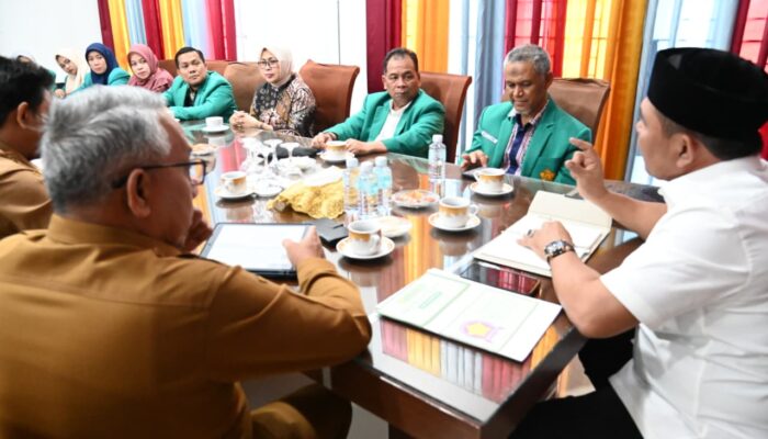 Syech Muharram Sambut Baik Program Bakti Sosial Mahasiswa Fakultas Kedokteran Gigi USK