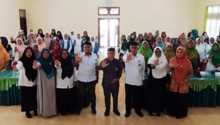 MUI Padangsidimpuan Edukasi Kaum Ibu Awasi Anak Tidak Terlibat Narkoba