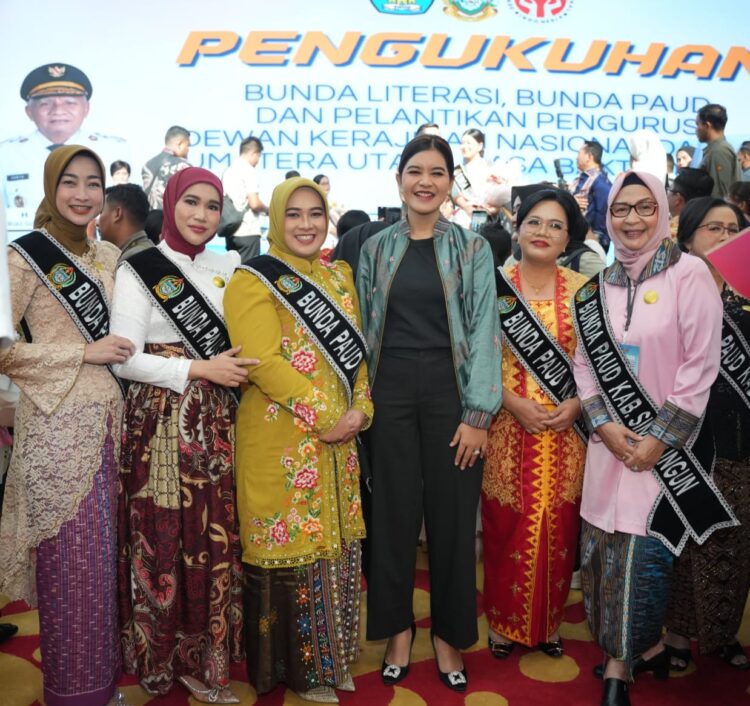 Ny. Jelita Asri Ludin Tambunan Dikukuhkan Sebagai Bunda Literasi, Bunda PAUD Dan Ketua Dekranasda Deliserdang