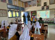 Yonif TP-857/ GG Mane Beri Pembekalan Dokter Cilik