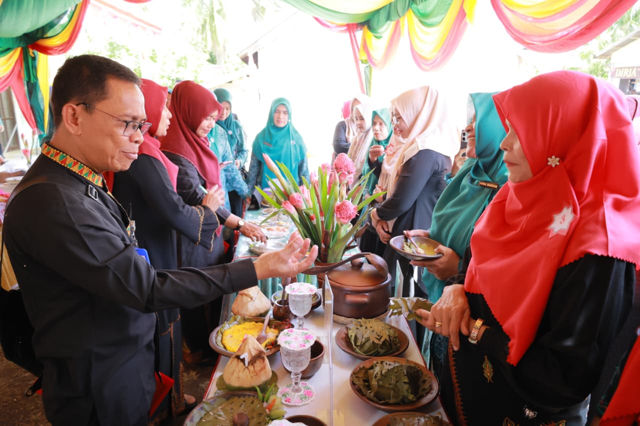 TP-PKK Darul Kamal Gelar Lomba Masak Keuneubah Indatu Sambut HUT Ke-80 RI