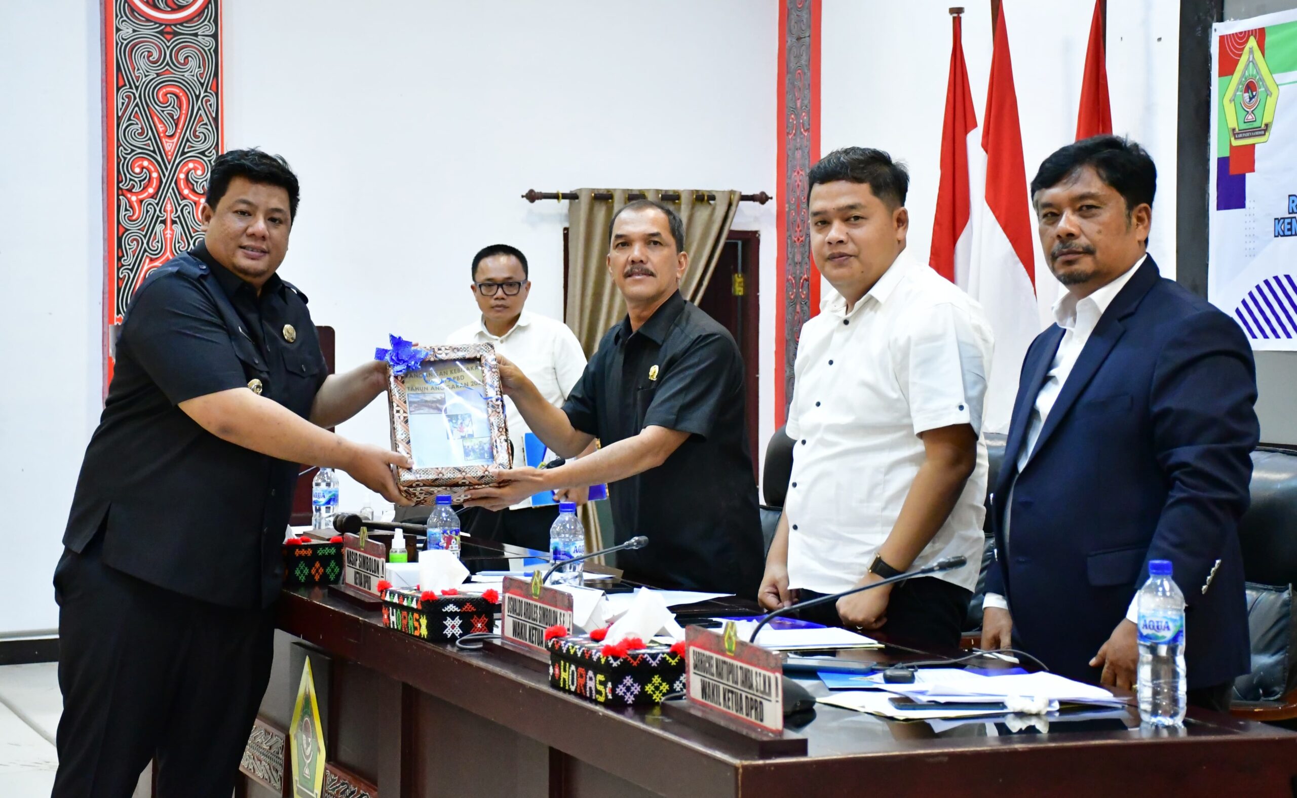 Bupati Samosir Sampaikan Nota Pengantar 4 Ranperda Dan KUA-PPAS APBD 2026