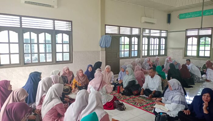 DLH Aceh Besar Ajak Masyarakat Kelola Sampah Lewat Bank Sampah